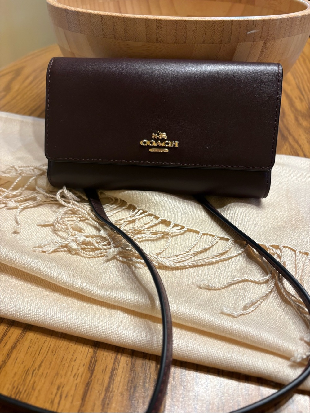 Coach 65558 Smooth Leather Phone Crossbody Oxblood Tag & Care Booklet